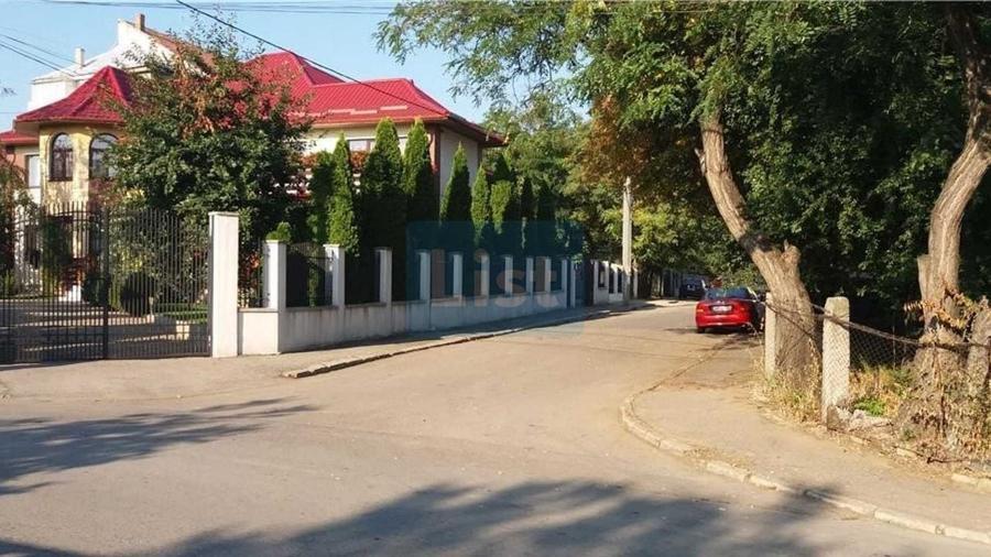 Casă cu 3 camere cu Canalizare în Dragoș Vodă