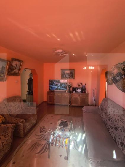 Apartament cu 3 camere decomandat în Bd. A.I.Cuza