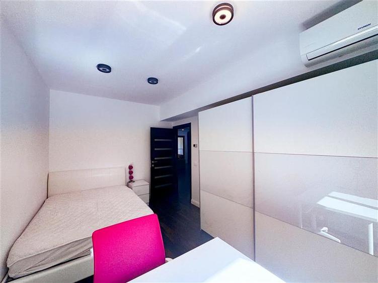 Apartament cu 3 camere semidecomandat, mobilat în Herăstrău
