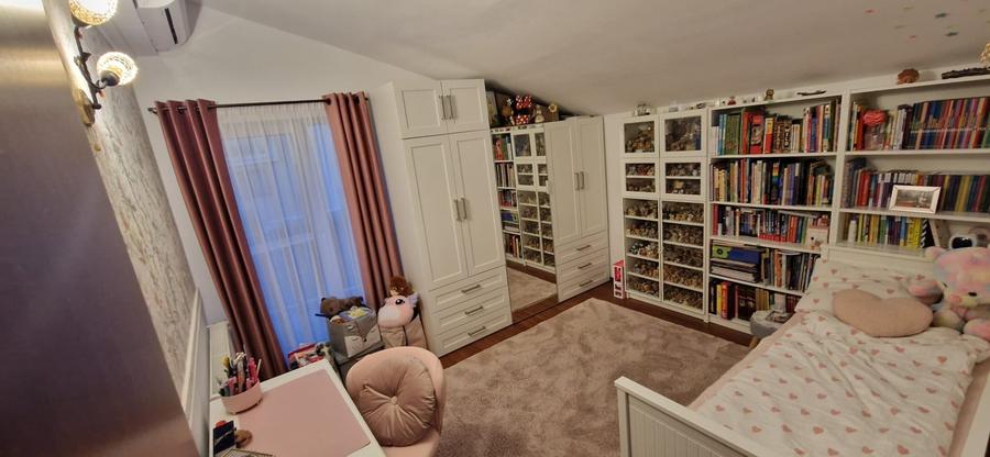 Duplex cu 4 camere cu Canalizare în Bună Ziua