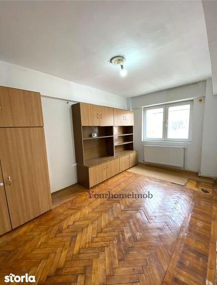 Garsonieră decomandată în Brestei