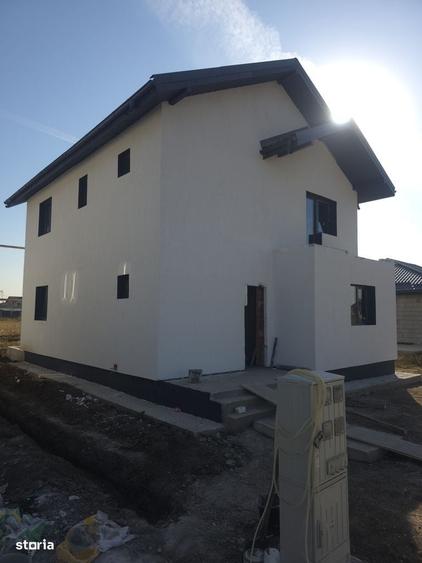 Casă cu 4 camere în Clinceni