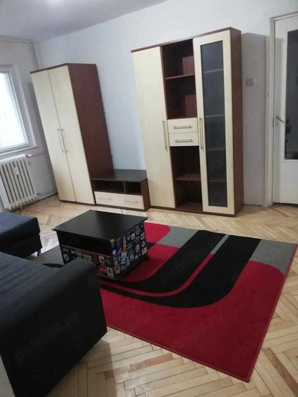 Apartament cu 2 camere semidecomandat în Dacia