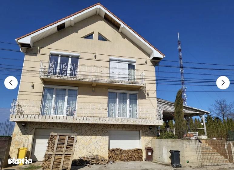 Casă cu 3 camere cu Teren 900 Mp în Central