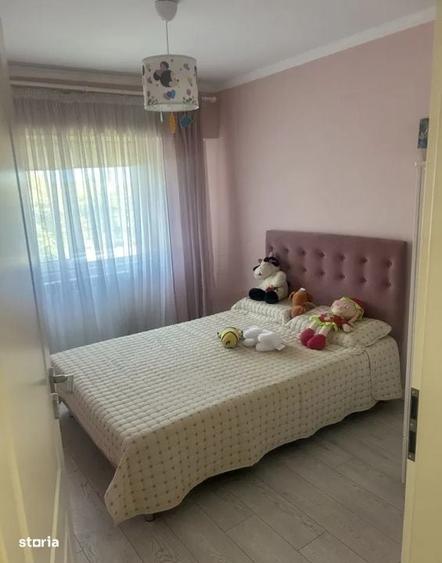 Apartament cu 3 camere decomandat în Dacia