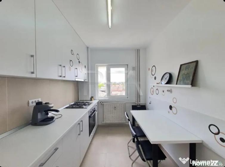 Apartament cu 2 camere semidecomandat în Turda