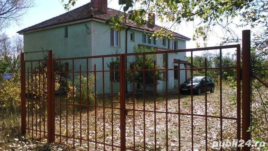Casă cu 7 camere cu Teren 3700 Mp în Polizești