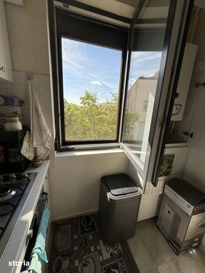 Apartament cu 2 camere decomandat în Crângași