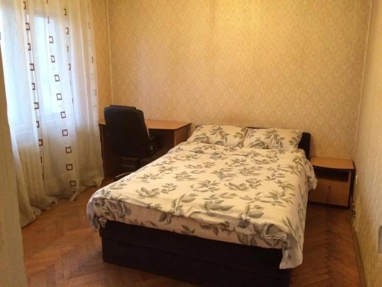 Apartament cu 2 camere, etajul 3/4, zona Podu Ros - 1