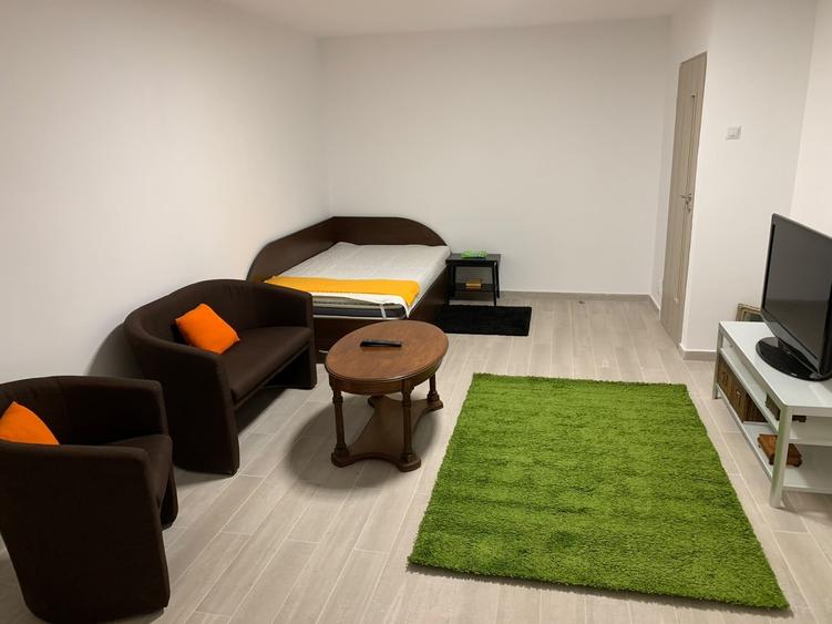 Garsonieră decomandată, mobilată în Lujerului