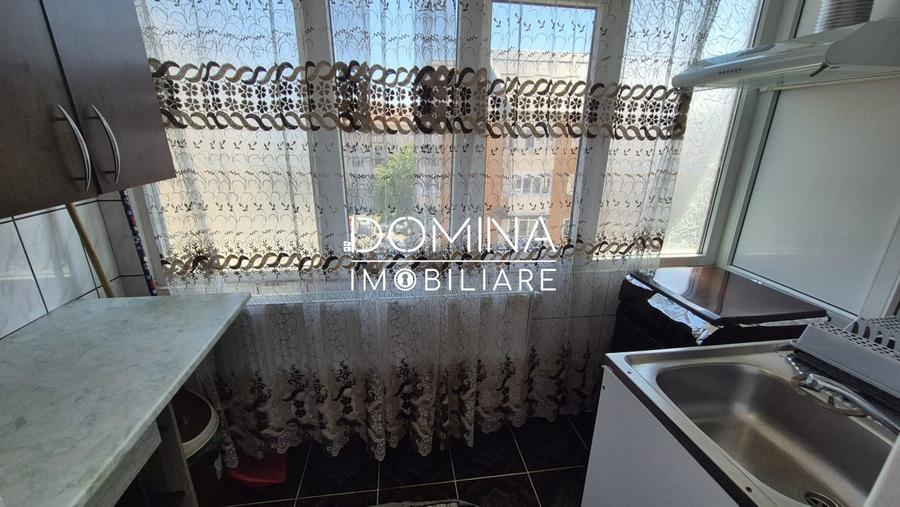 Apartament cu 2 camere decomandat, mobilat în Central