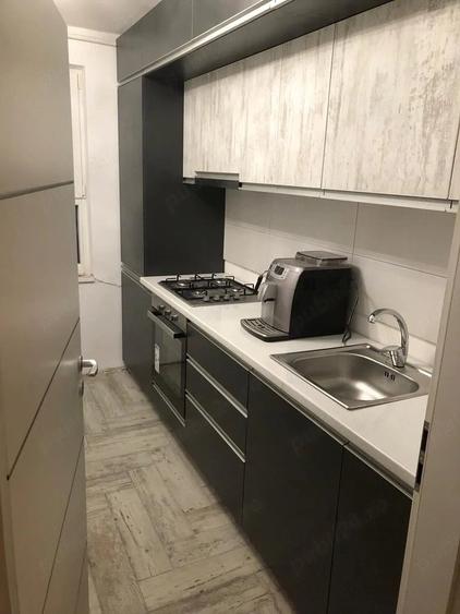 Apartament cu 2 camere semidecomandat în Calea București
