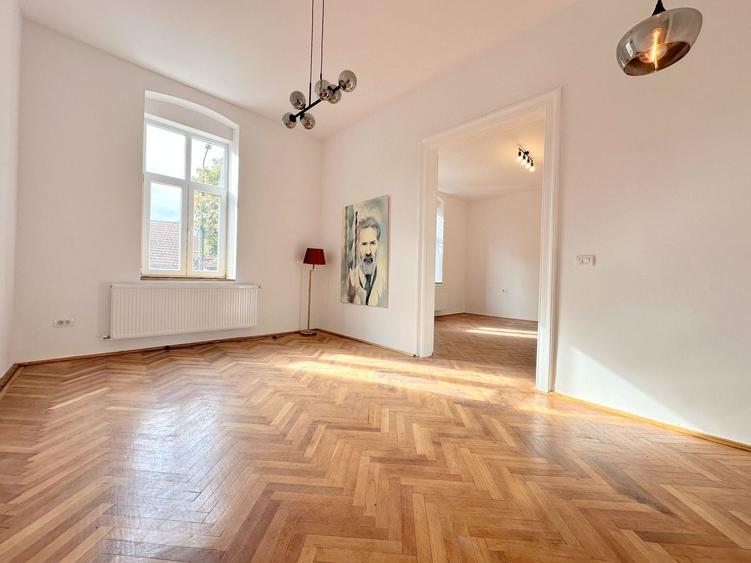 Apartament cu 3 camere decomandat în Bălcescu