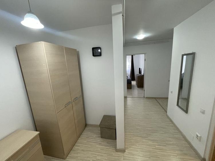 Apartament cu 2 camere semidecomandat în Florești