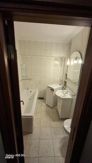 Apartament cu 2 camere decomandat în Moșilor