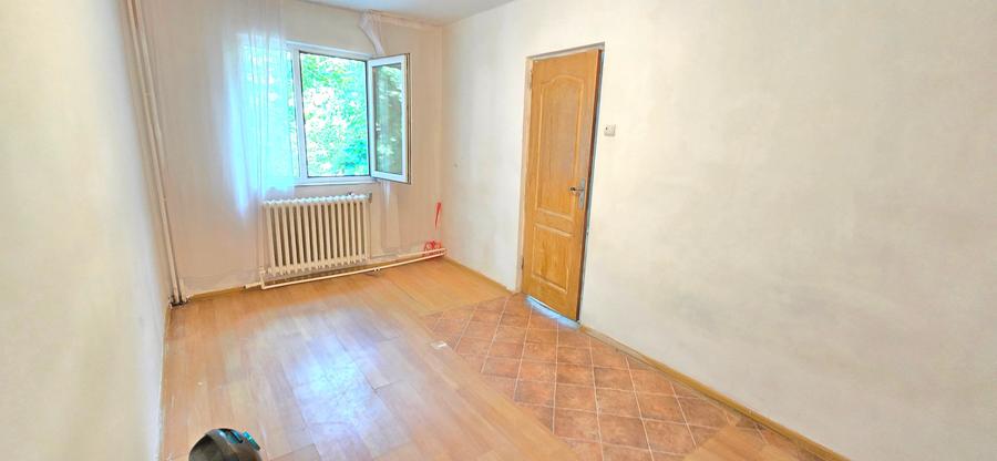 Apartament cu 2 camere nedecomandat în Alexandru cel Bun