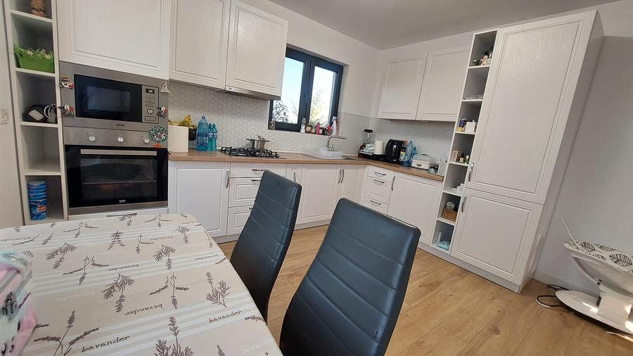 Casă cu 3 camere cu Teren 821 Mp în Măgurele