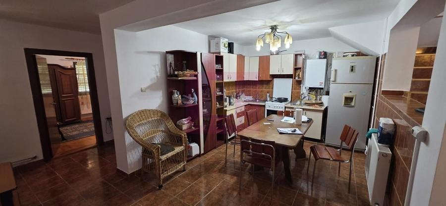 Vila de vanzare cu 4 camere in Beaza, cu dormitor la parter - 15