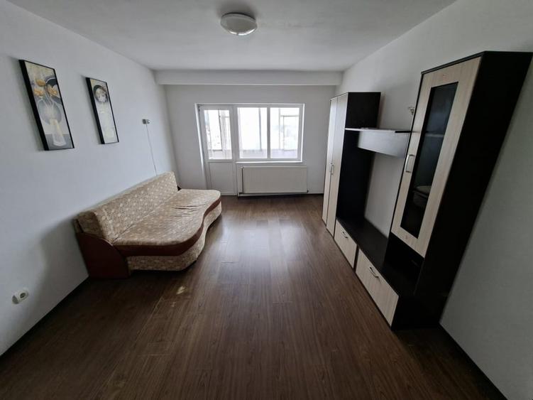 Apartament cu 2 camere decomandat în Sud