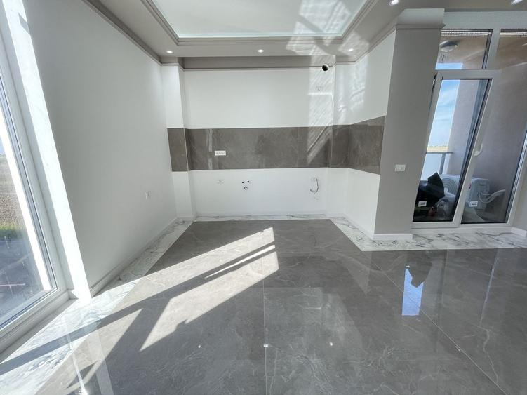 Apartament cu 3 camere decomandat în Torontalului