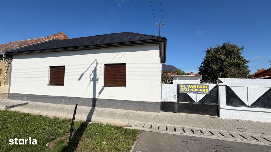 Casă cu 3 camere cu Teren 266 Mp în Central