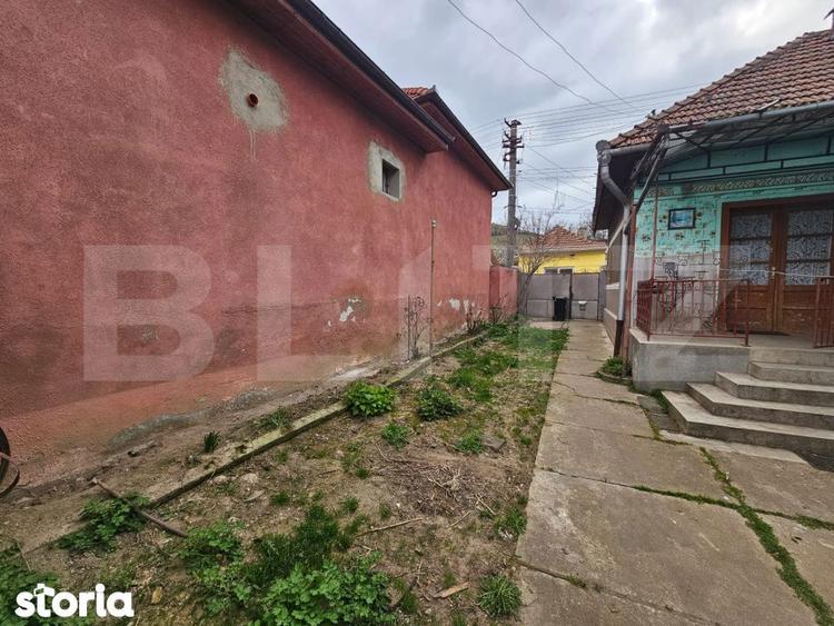 Casă cu 4 camere cu Teren 400 Mp în Central