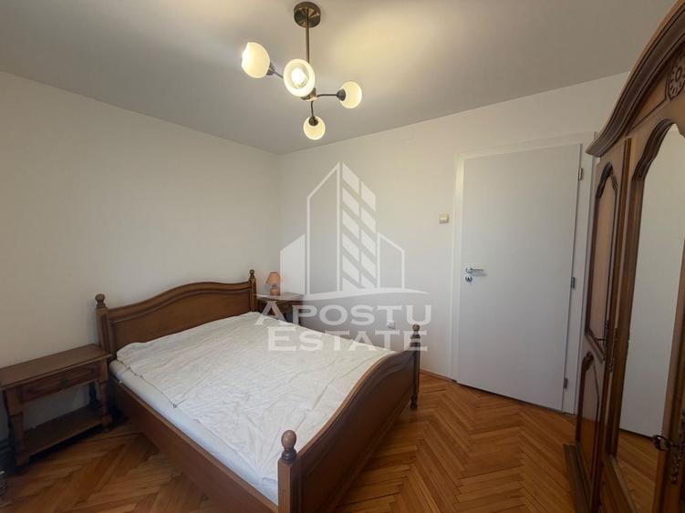 Apartament cu 3 camere decomandat în Dacia