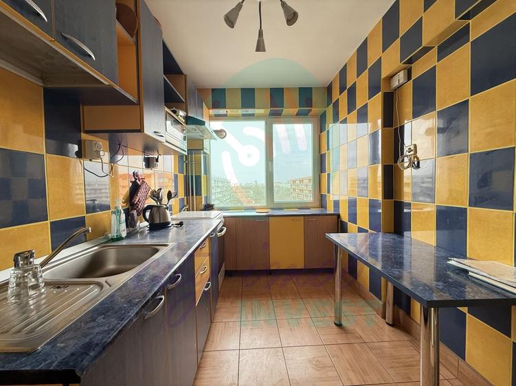 Apartament cu 3 camere semidecomandat în Câmpia Libertății