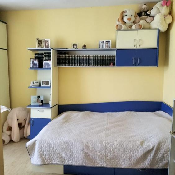 Apartament cu 4 camere decomandat în Central