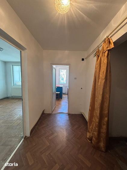 Spațiu comercial, de 75 mp, în Central