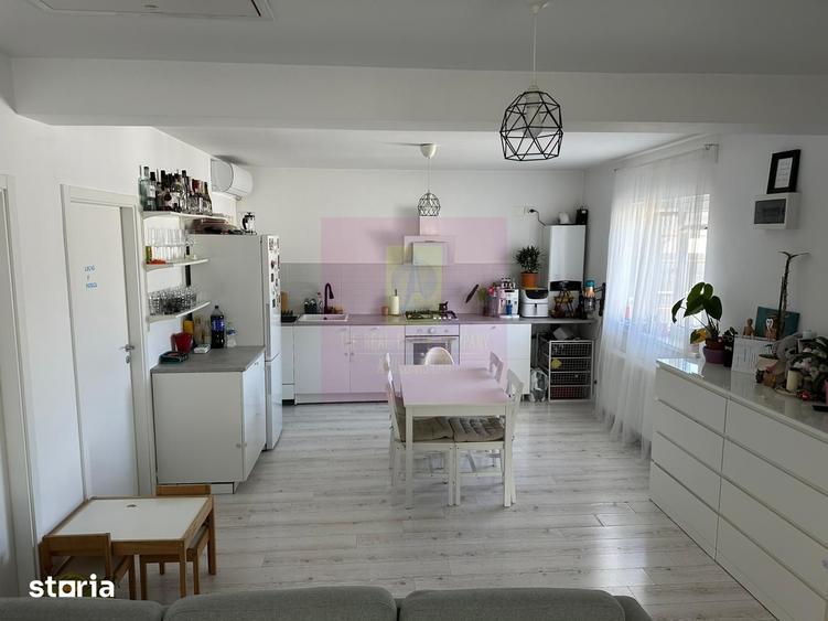 Casă cu 3 camere cu Teren 380 Mp în Săbăreni
