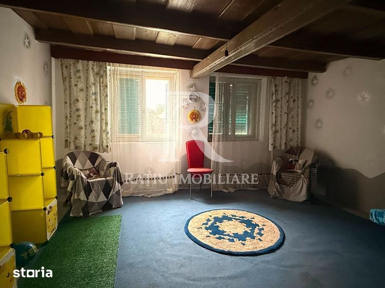Casă cu 5 camere cu Teren 2497 Mp în Cefa