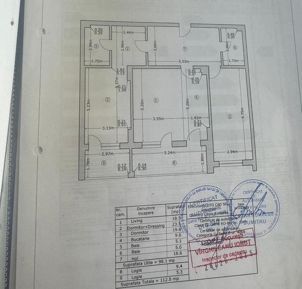 Apartament cu 3 camere în P-ța Unirii