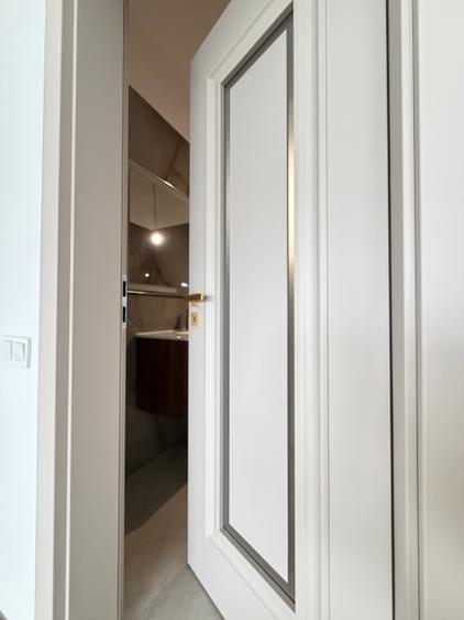 Apartament cu 3 camere decomandat în Băneasa