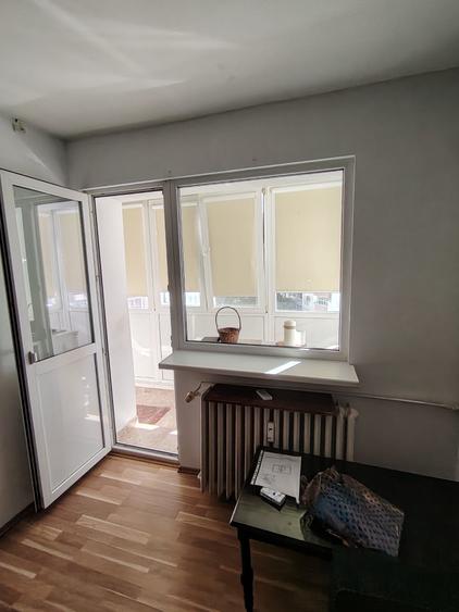 Apartament cu 2 camere semidecomandat în Dristor