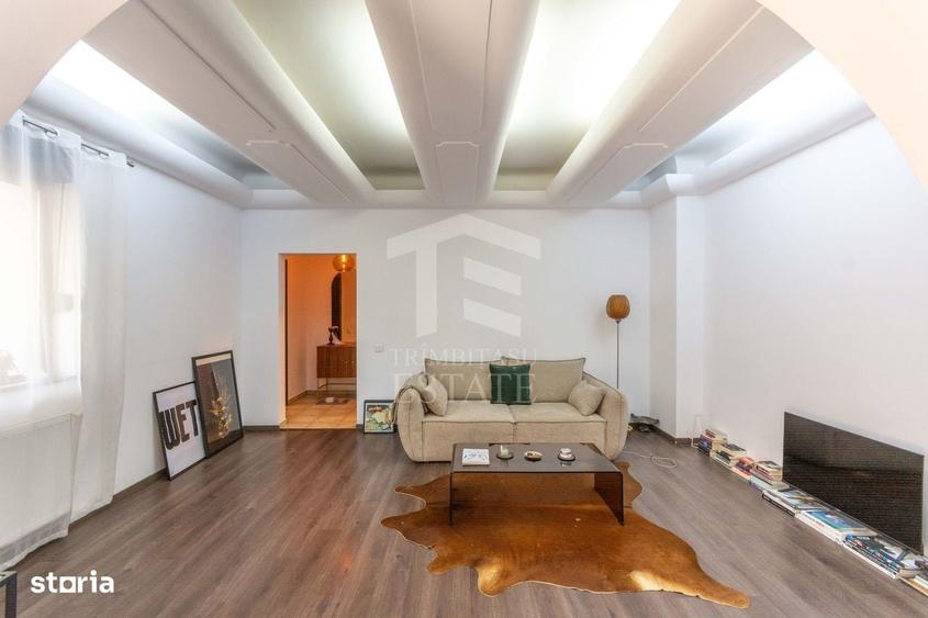 Apartament cu 4 camere în Arcul de Triumf