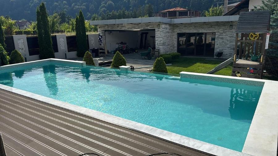 Casă individuală cu 5 camere cu Canalizare în Bunloc