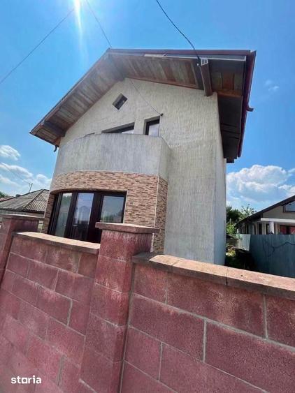 Casă cu 5 camere cu Teren 590 Mp în Central