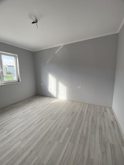 Apartament cu 2 camere decomandat, mobilat în Giroc