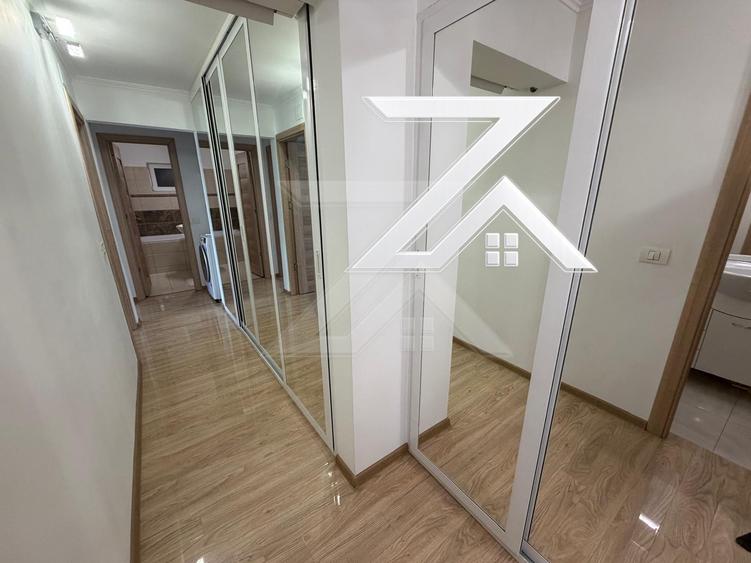 Apartament cu 3 camere decomandat, mobilat în Rovine
