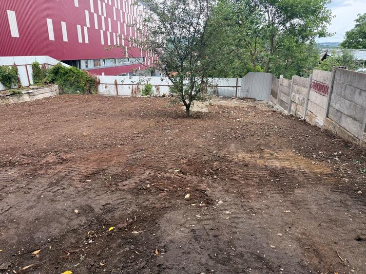Spațiu comercial, în Gruia