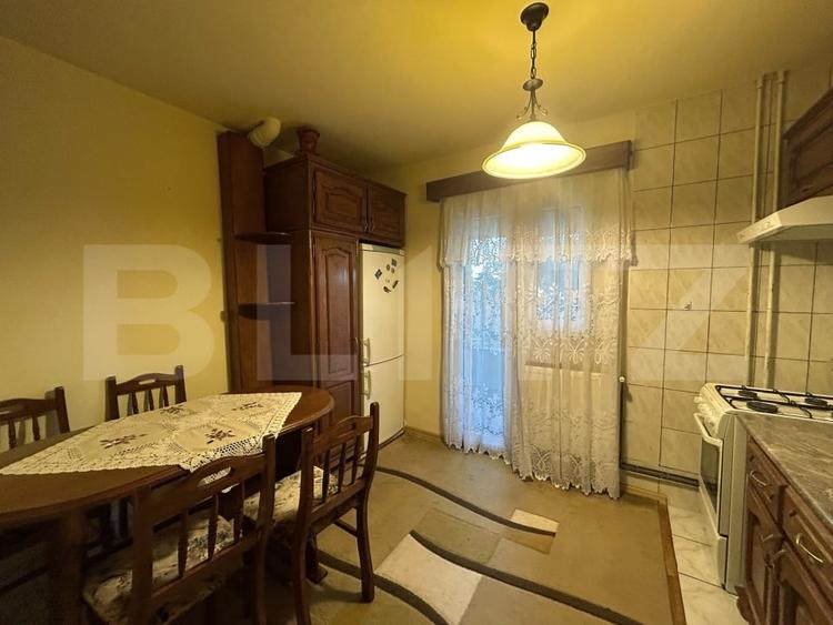 Apartament cu 2 camere semidecomandat, mobilat în Zorilor