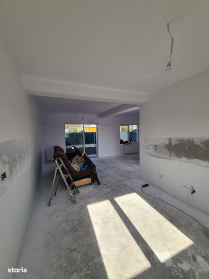 Casă cu 4 camere în Vidra