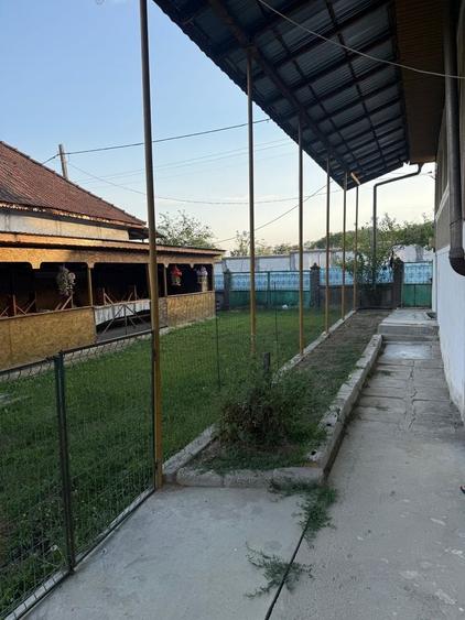 Casă cu 4 camere în Prigoria