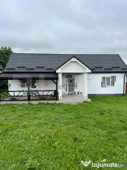 Casă cu 3 camere cu Teren 500 Mp în Ardud