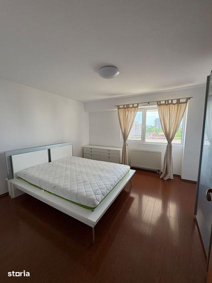 Apartament cu 2 camere decomandat în Pajura