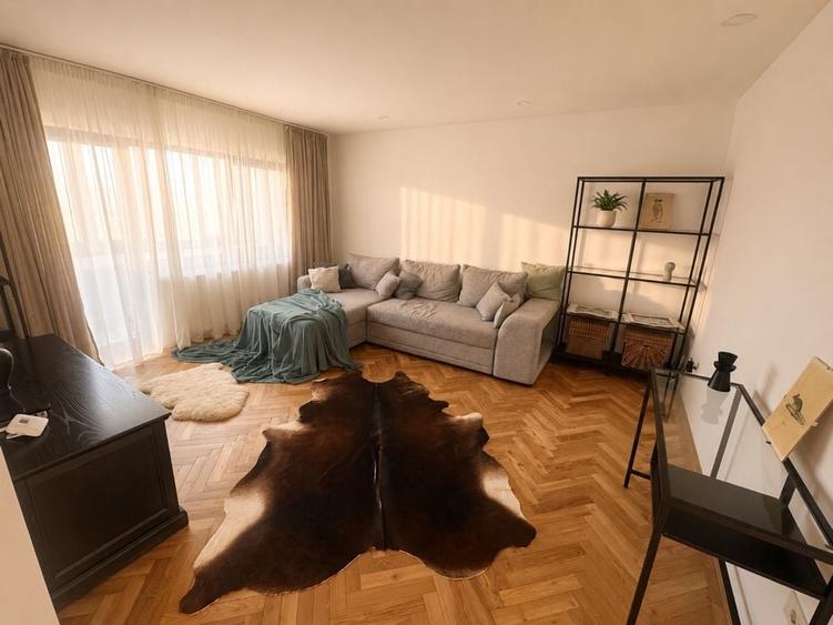 Apartament cu 2 camere semidecomandat în Vitan