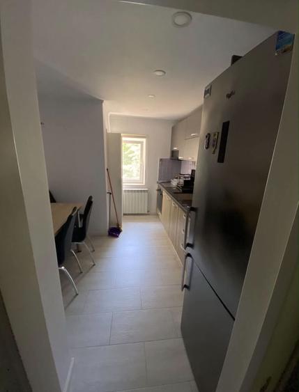 Apartament cu 3 camere decomandat în Traian