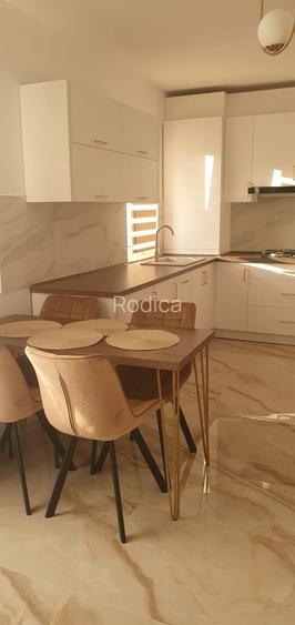 Dau in chirie apartament str Lamaitei