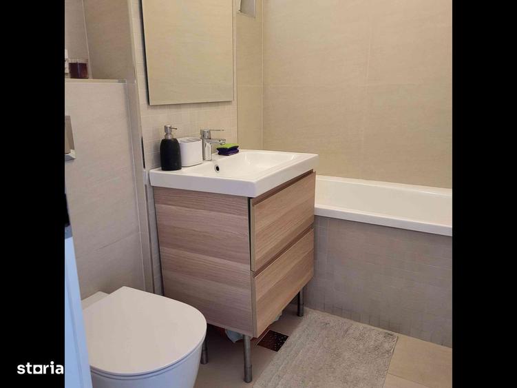 Apartament cu 3 camere decomandat, mobilat în Exterior Vest